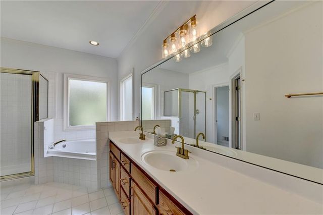 1005 Lewis Ridge Circle, Lawrenceville, GA 30045