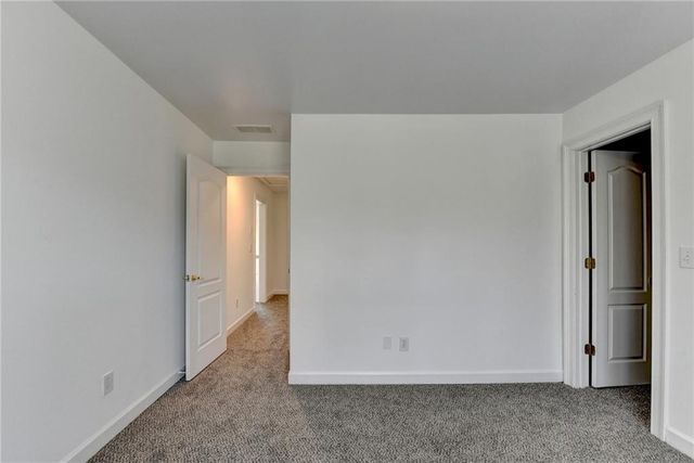 1005 Lewis Ridge Circle, Lawrenceville, GA 30045