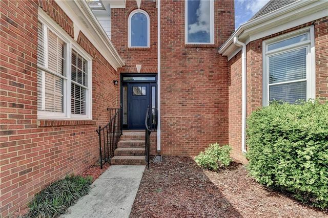 1005 Lewis Ridge Circle, Lawrenceville, GA 30045