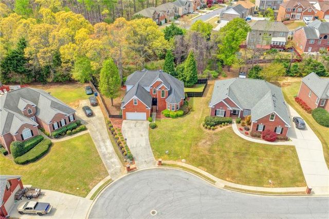 1005 Lewis Ridge Circle, Lawrenceville, GA 30045