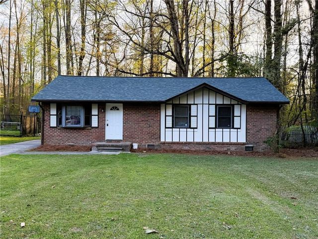 1345 Labelle Street, Jonesboro, GA 30238