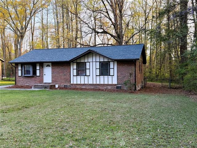 1345 Labelle Street, Jonesboro, GA 30238