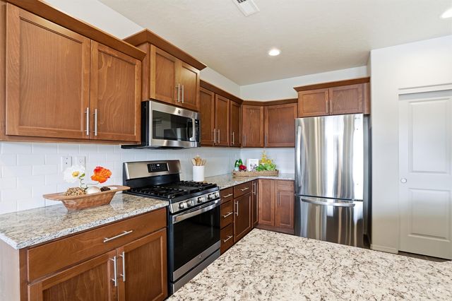 12583 S Farrara Way, Nampa, ID 83686