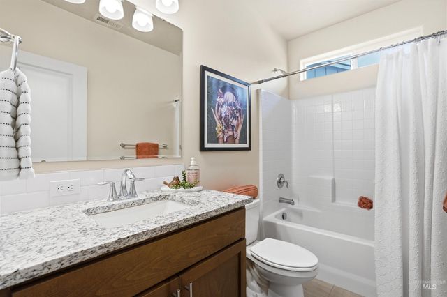 12583 S Farrara Way, Nampa, ID 83686