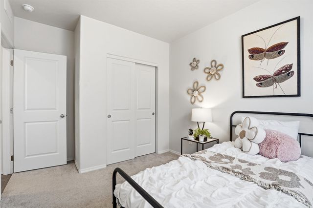 12583 S Farrara Way, Nampa, ID 83686