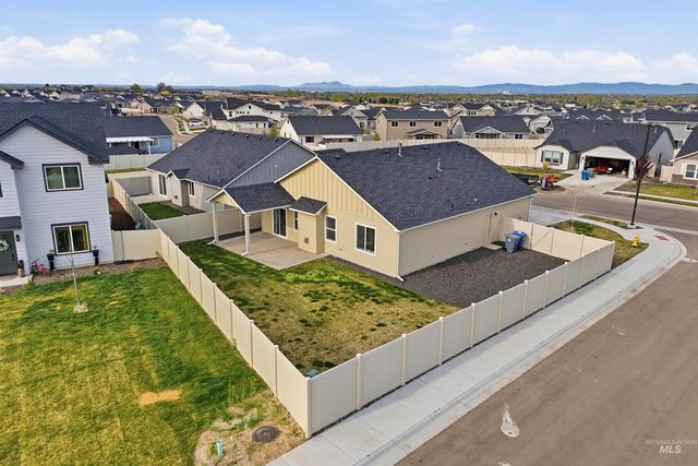 12583 S Farrara Way, Nampa, ID 83686