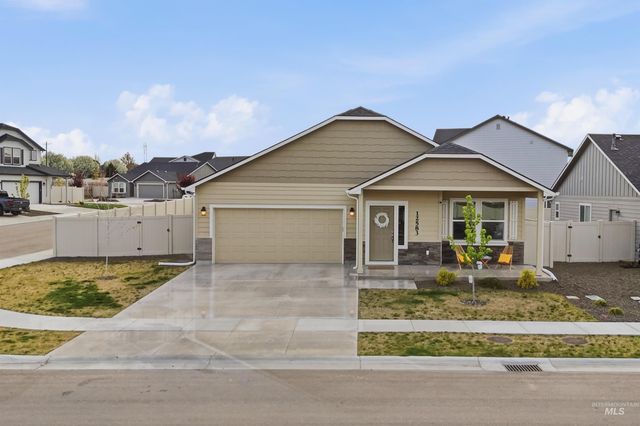 12583 S Farrara Way, Nampa, ID 83686