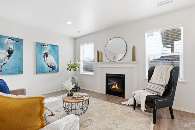 12583 S Farrara Way, Nampa, ID 83686