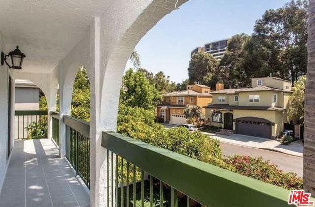 745 Oxford Avenue, Marina Del Rey, CA 90292