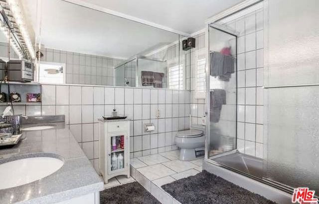 745 Oxford Avenue, Marina Del Rey, CA 90292