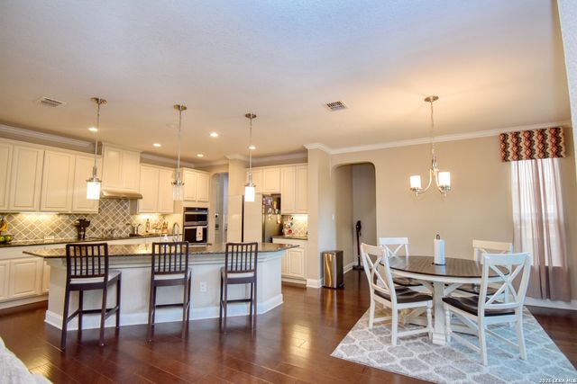 26013 Los Mirasoles, Boerne, TX 78015