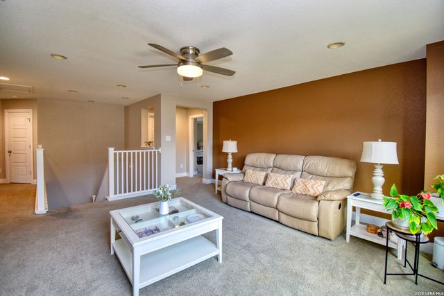 26013 Los Mirasoles, Boerne, TX 78015