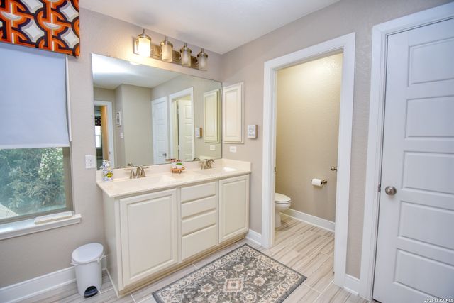26013 Los Mirasoles, Boerne, TX 78015
