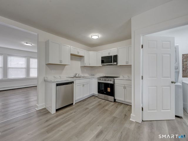 59 Daly Avenue 1W, New Britain, CT 06051