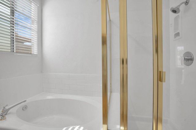 45180 Debbie Drive, La Quinta, CA 92253