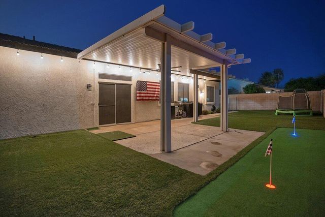 45180 Debbie Drive, La Quinta, CA 92253