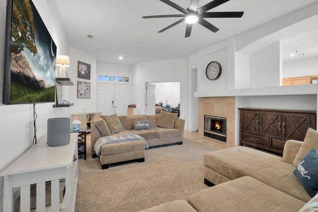 45180 Debbie Drive, La Quinta, CA 92253