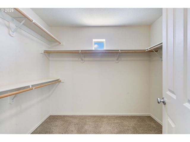 16845 Nw Vetter Drive, Portland, OR 97229