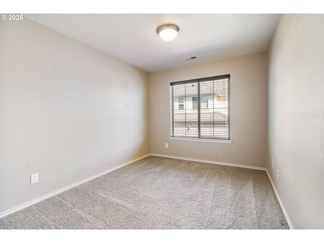 16845 Nw Vetter Drive, Portland, OR 97229