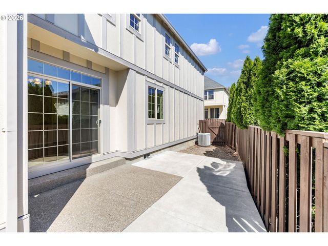 16845 Nw Vetter Drive, Portland, OR 97229
