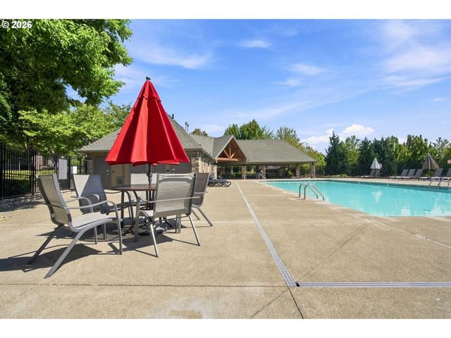 16845 Nw Vetter Drive, Portland, OR 97229