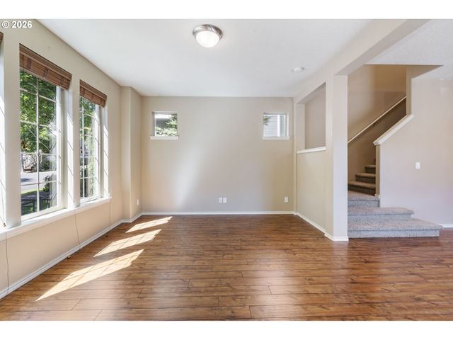 16845 Nw Vetter Drive, Portland, OR 97229