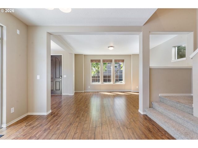 16845 Nw Vetter Drive, Portland, OR 97229