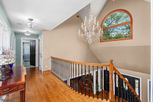 334 W Valley Brook Rd, Washington Twp., NJ 07830