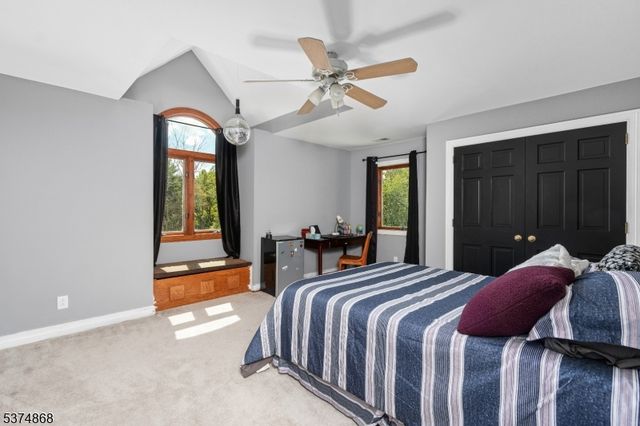 334 W Valley Brook Rd, Washington Twp., NJ 07830