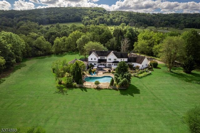 334 W Valley Brook Rd, Washington Twp., NJ 07830