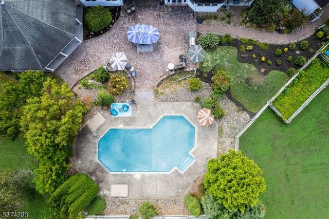 334 W Valley Brook Rd, Washington Twp., NJ 07830