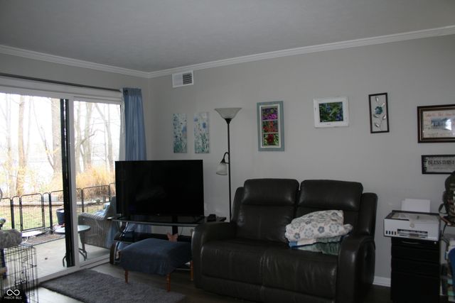 83 Lookout Ridge Drive, Columbus, IN 47201