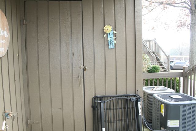 83 Lookout Ridge Drive, Columbus, IN 47201