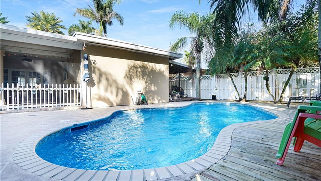 9730 Johnson St, Pembroke Pines, FL 33024