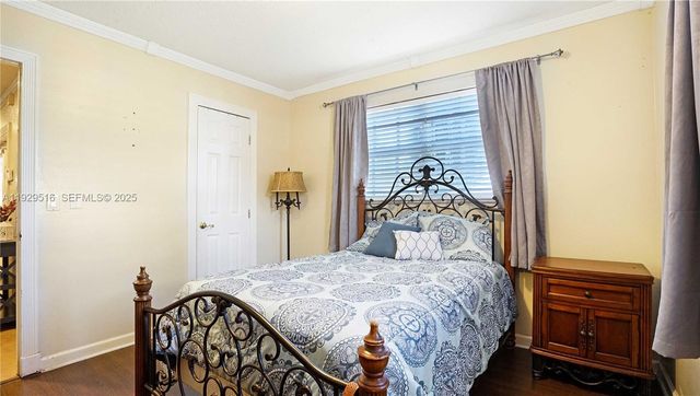 9730 Johnson St, Pembroke Pines, FL 33024