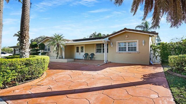 9730 Johnson St, Pembroke Pines, FL 33024