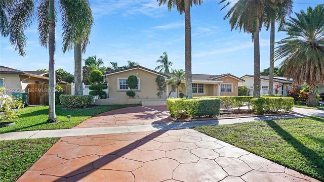 9730 Johnson St, Pembroke Pines, FL 33024