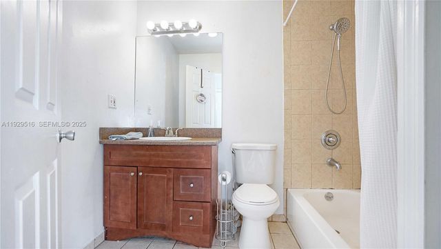 9730 Johnson St, Pembroke Pines, FL 33024