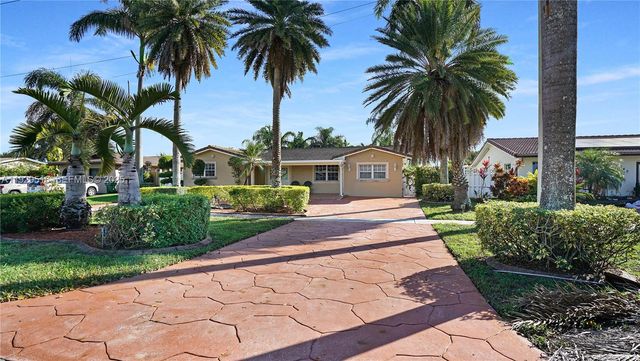 9730 Johnson St, Pembroke Pines, FL 33024