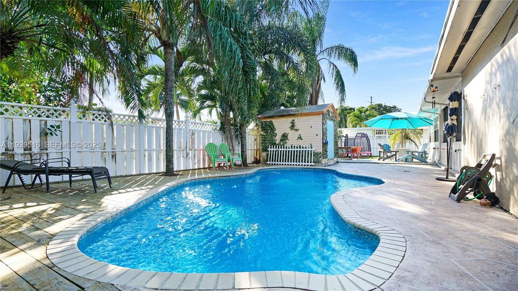 Image 1 of property listing at 9730 Johnson St, Pembroke Pines, FL 33024