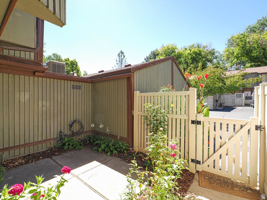 5477 S WILLOW LN, Murray, UT 84107 — photo 5