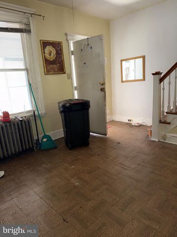 2912 N LECOUNT ST, Philadelphia, PA 19132