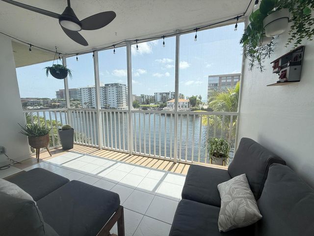 3180 NE 48TH Court 406, Lighthouse Point, FL 33064