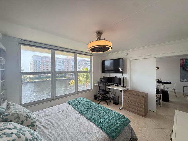 3180 NE 48TH Court 406, Lighthouse Point, FL 33064