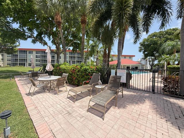 3180 NE 48TH Court 406, Lighthouse Point, FL 33064