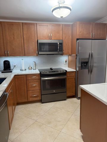 3180 NE 48TH Court 406, Lighthouse Point, FL 33064