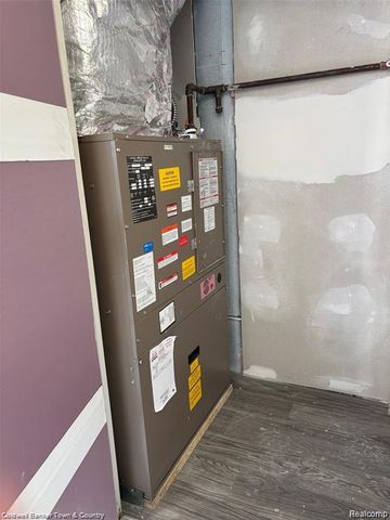 2225 S Huron Parkway 2, Ann Arbor, MI 48104