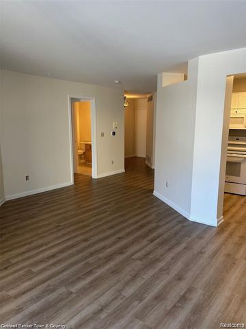 2225 S Huron Parkway 2, Ann Arbor, MI 48104