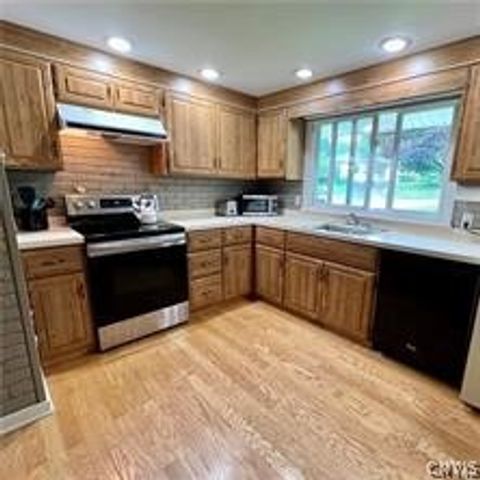2 Gayle Road, Skaneateles, NY 13152