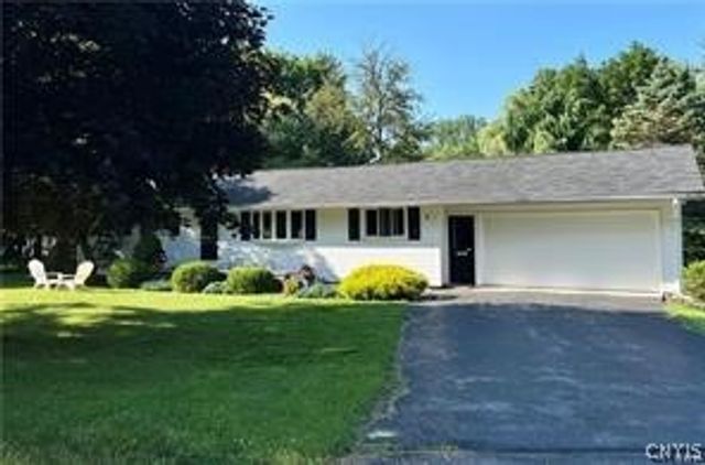 2 Gayle Road, Skaneateles, NY 13152